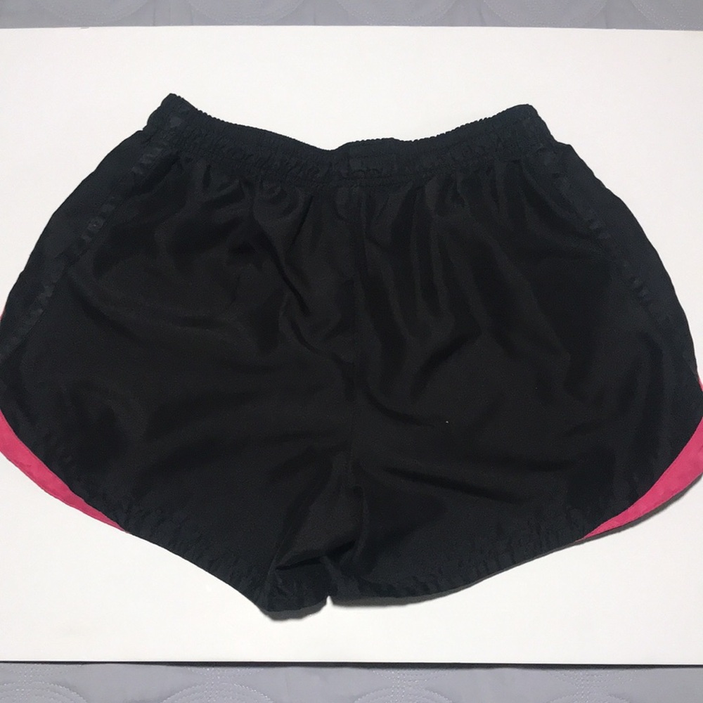 Pink striped running shorts - Picture 2 of 4